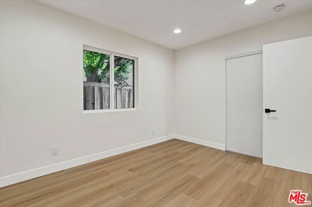 22457 Clarendon St, Los Angeles, CA 91367