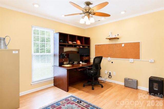 7904 Saddleview Court, Charlotte, NC 28215