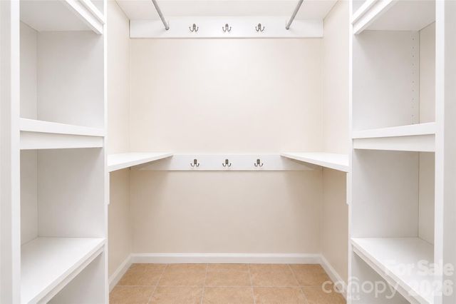 7904 Saddleview Court, Charlotte, NC 28215