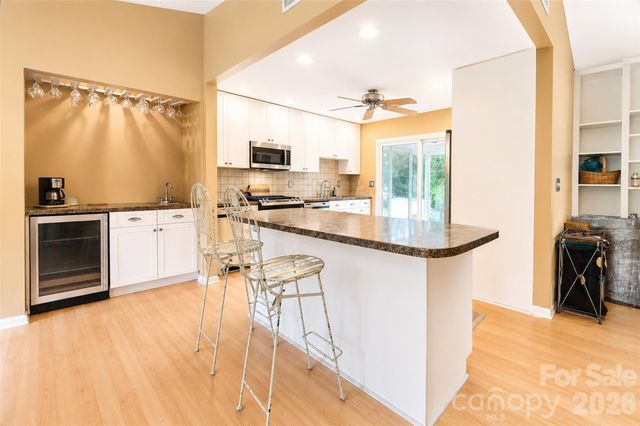 7904 Saddleview Court, Charlotte, NC 28215