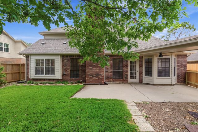 13615 Robin Hill Court, Houston, TX 77059