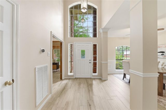 13615 Robin Hill Court, Houston, TX 77059