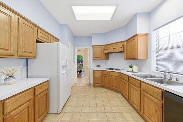 13615 Robin Hill Court, Houston, TX 77059