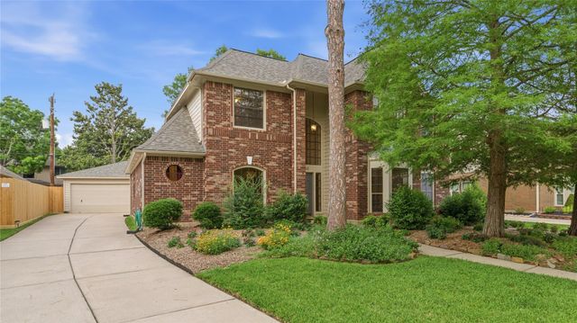 13615 Robin Hill Court, Houston, TX 77059