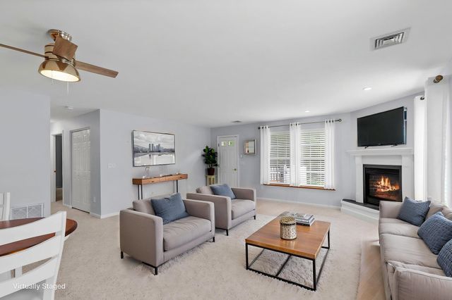 28 Lantern Lane, Kingston, NH 03848