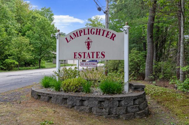 28 Lantern Lane, Kingston, NH 03848