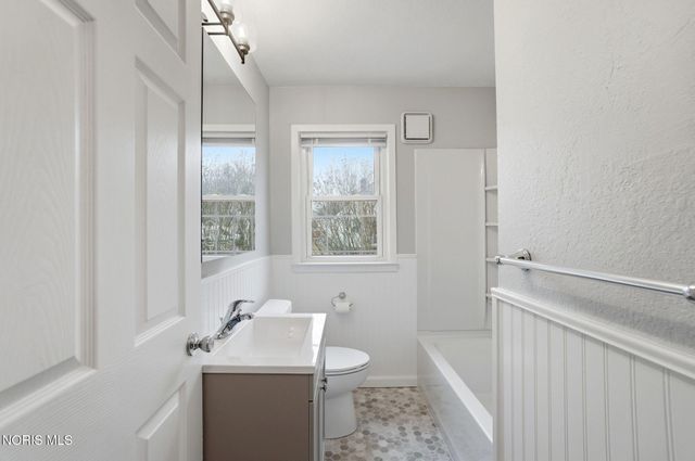 724 Brookley Boulevard, Toledo, OH 43607