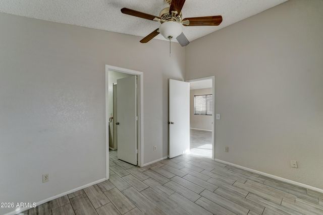 7040 W Olive Avenue 12, Peoria, AZ 85345