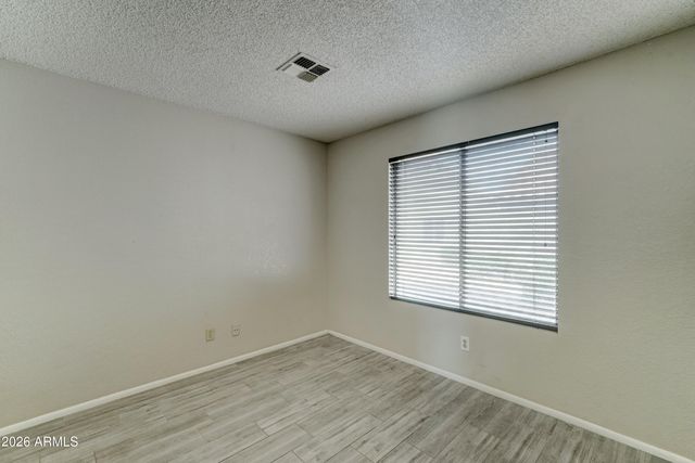 7040 W Olive Avenue 12, Peoria, AZ 85345