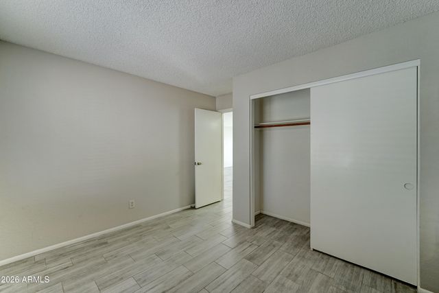 7040 W Olive Avenue 12, Peoria, AZ 85345
