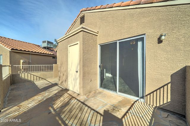7040 W Olive Avenue 12, Peoria, AZ 85345