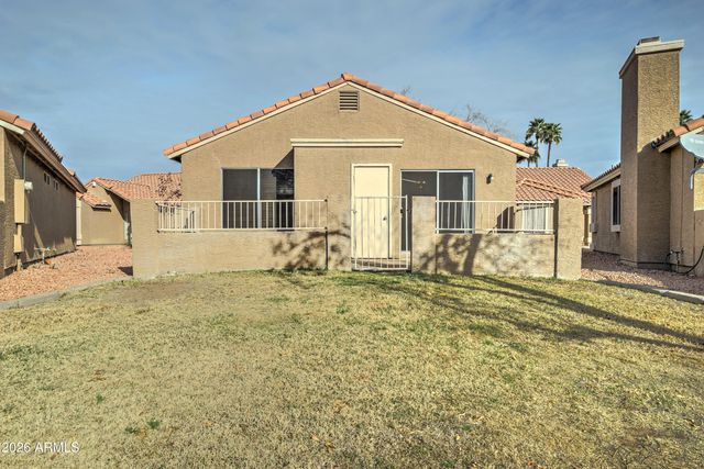 7040 W Olive Avenue 12, Peoria, AZ 85345