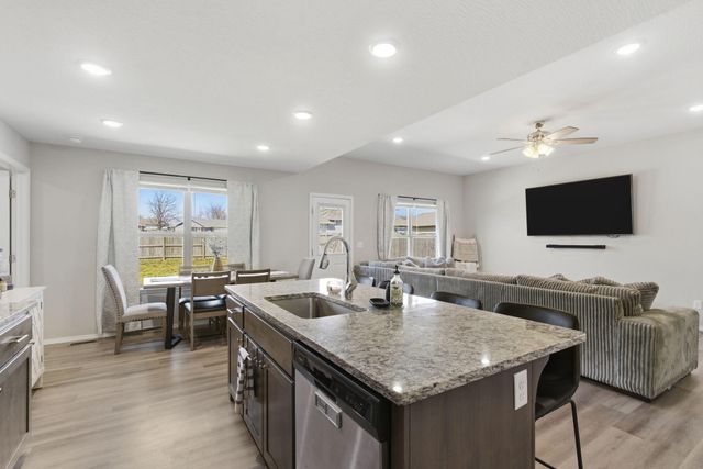 105 E Rosalie Street, Strafford, MO 65757