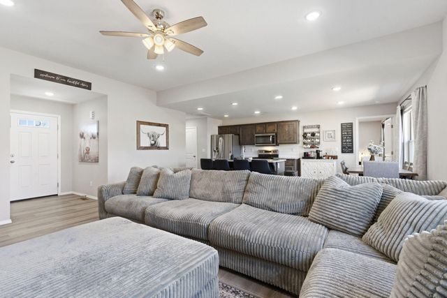 105 E Rosalie Street, Strafford, MO 65757