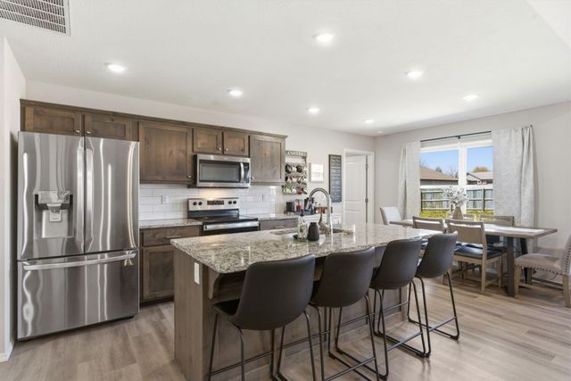 105 E Rosalie Street, Strafford, MO 65757