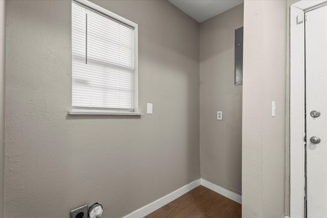 301 Austin Street, Levelland, TX 79336