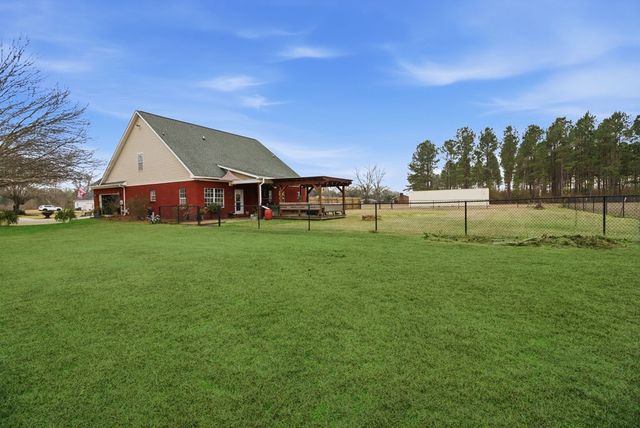 781 1st Ave, Ashford, AL 36312