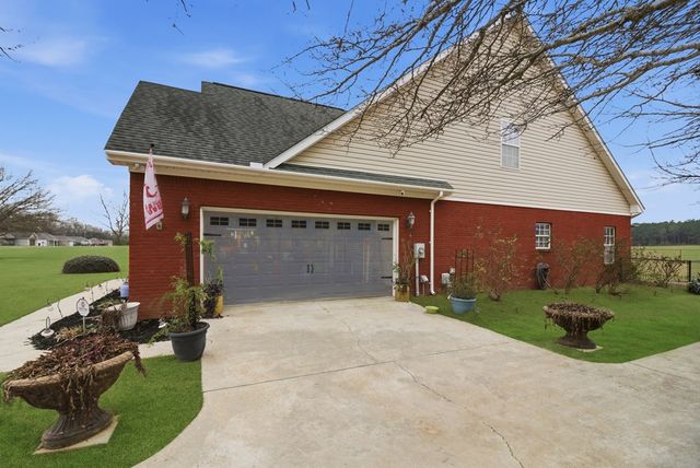 781 1st Ave, Ashford, AL 36312