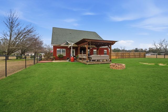 781 1st Ave, Ashford, AL 36312