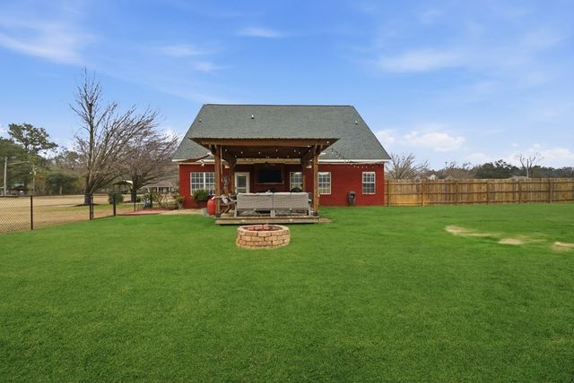 781 1st Ave, Ashford, AL 36312