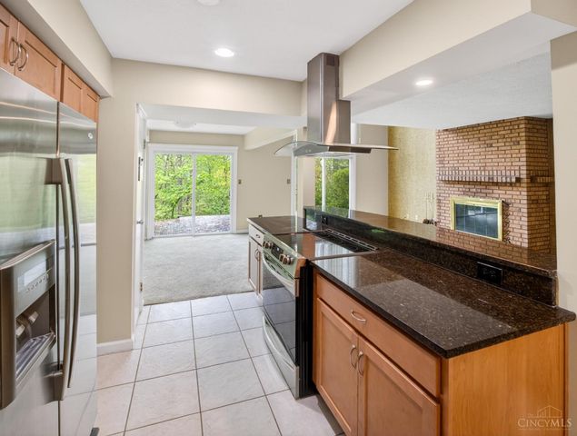 5265 Eaglesnest Drive, Cincinnati, OH 45248