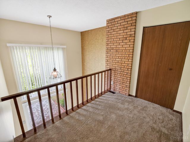 5265 Eaglesnest Drive, Cincinnati, OH 45248