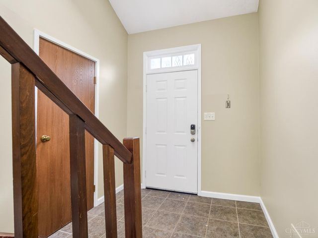5265 Eaglesnest Drive, Cincinnati, OH 45248