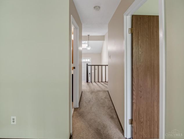 5265 Eaglesnest Drive, Cincinnati, OH 45248