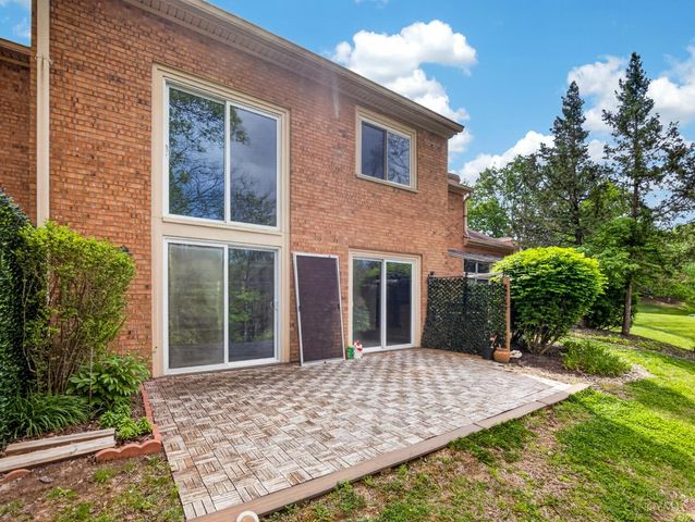 5265 Eaglesnest Drive, Cincinnati, OH 45248