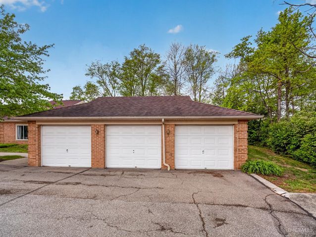 5265 Eaglesnest Drive, Cincinnati, OH 45248