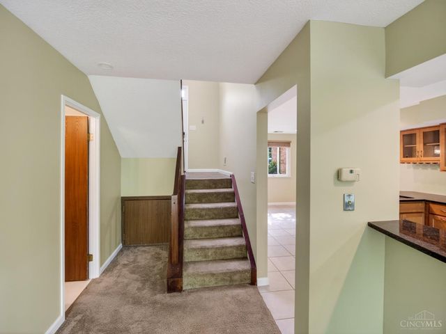 5265 Eaglesnest Drive, Cincinnati, OH 45248
