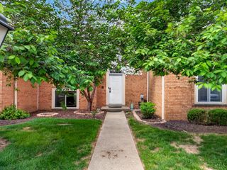 5265 Eaglesnest Drive, Cincinnati, OH 45248