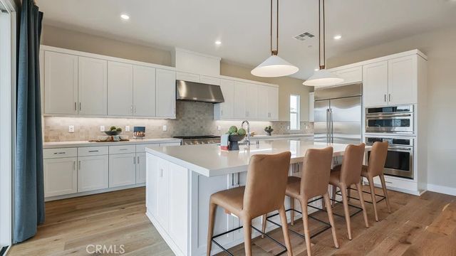 24408 Camino Oceano, Valencia, CA 91354