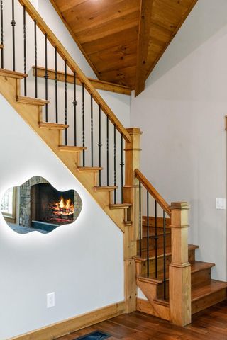 2634 Mountain Tops Road, Blue Ridge, GA 30513