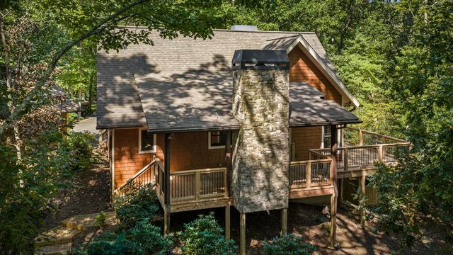 2634 Mountain Tops Road, Blue Ridge, GA 30513