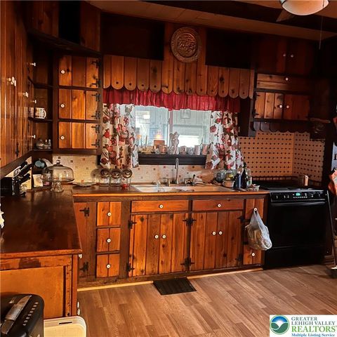 1033 West Berwick Street, Easton, PA 18042