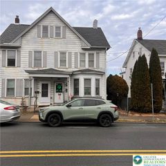 1033 West Berwick Street, Easton, PA 18042