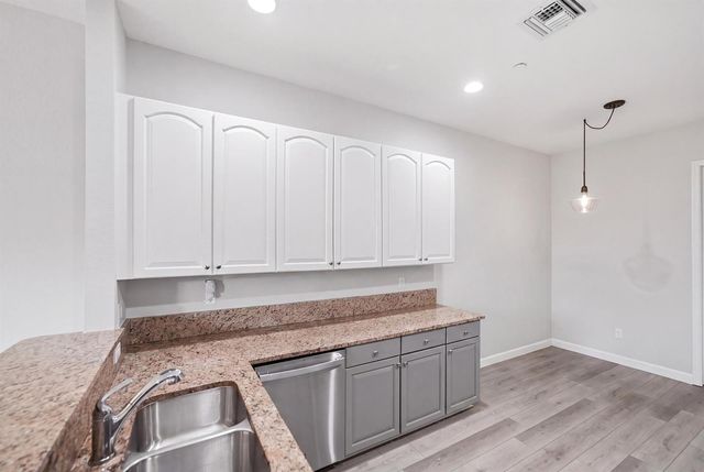 135 SW WALKING Path, Stuart, FL 34997