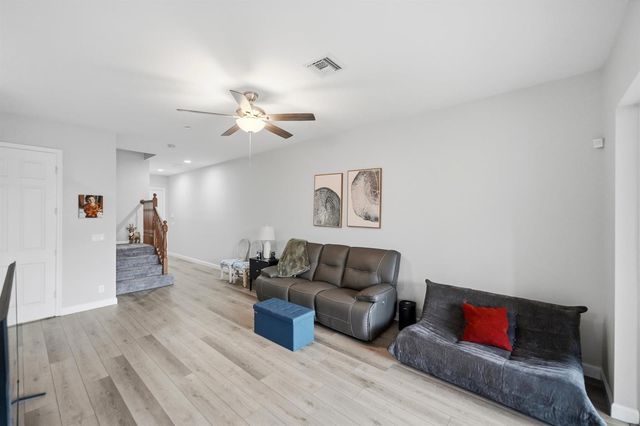 135 SW WALKING Path, Stuart, FL 34997