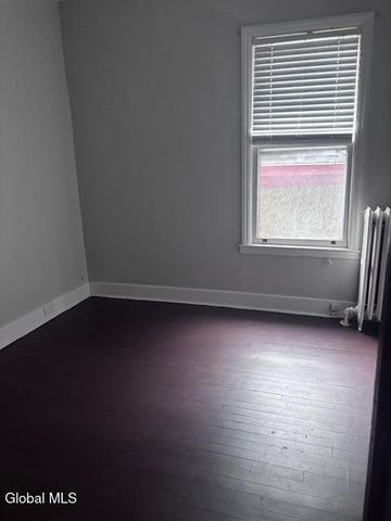 17 Cuyler Avenue 2nd Floor, Albany, NY 12209