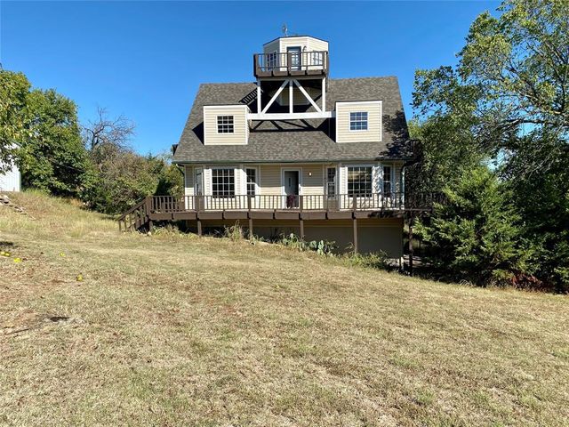 3927 Rocky Ridge Road, Ponca City, OK 74640