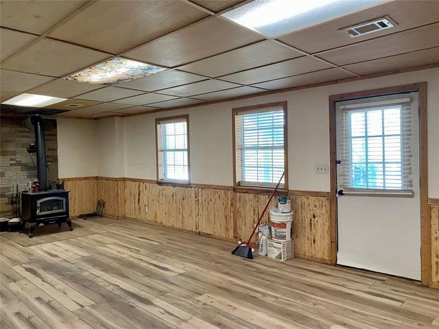 3927 Rocky Ridge Road, Ponca City, OK 74640