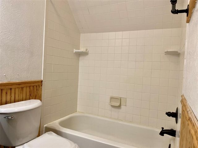 3927 Rocky Ridge Road, Ponca City, OK 74640