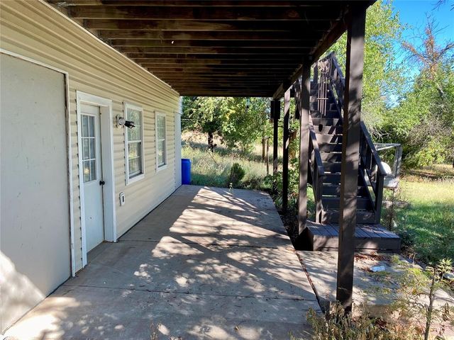 3927 Rocky Ridge Road, Ponca City, OK 74640