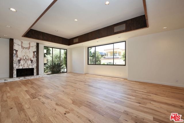 2408 VENUS Drive, Los Angeles, CA 90046