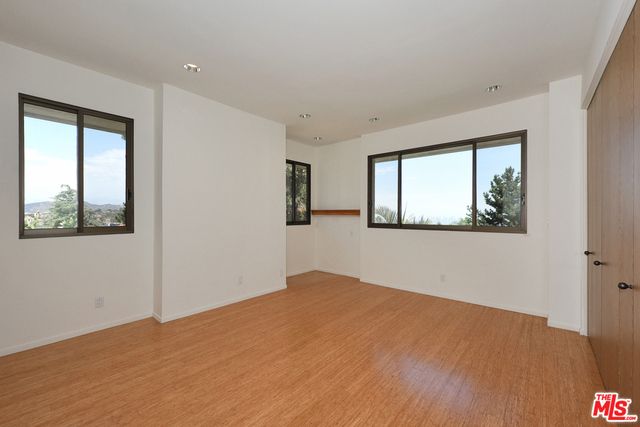 2408 VENUS Drive, Los Angeles, CA 90046