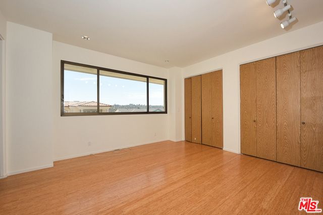 2408 VENUS Drive, Los Angeles, CA 90046