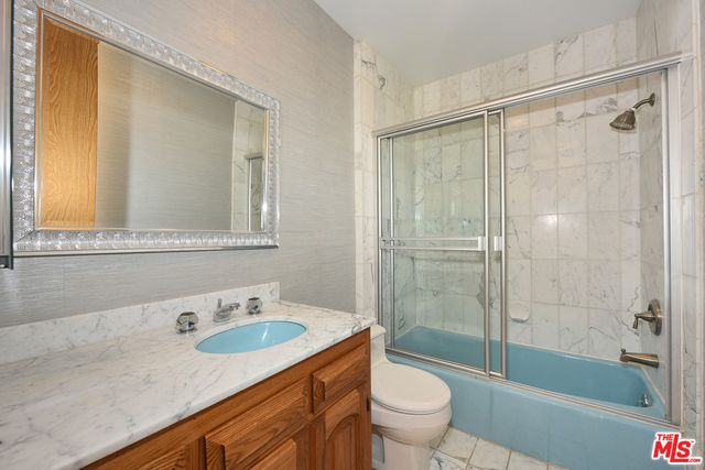 2408 VENUS Drive, Los Angeles, CA 90046