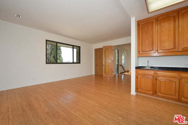 2408 VENUS Drive, Los Angeles, CA 90046