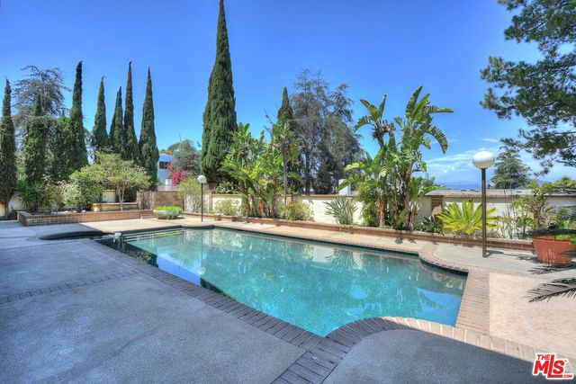 2408 VENUS Drive, Los Angeles, CA 90046